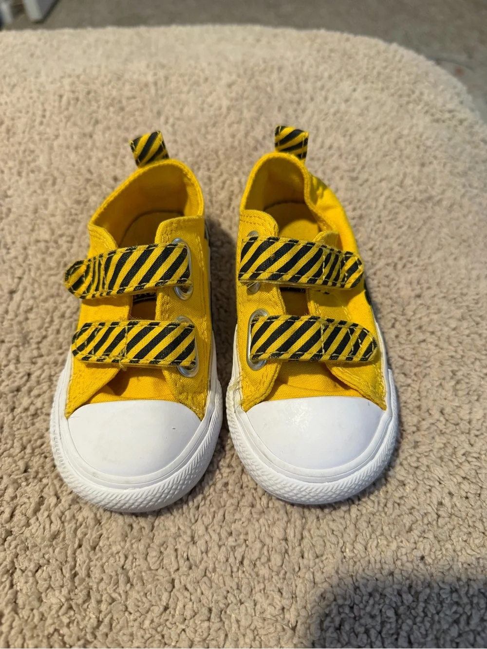ConverseKids Yellow Canvas Sneakers with Black Striped Velcro and Painted Wheels